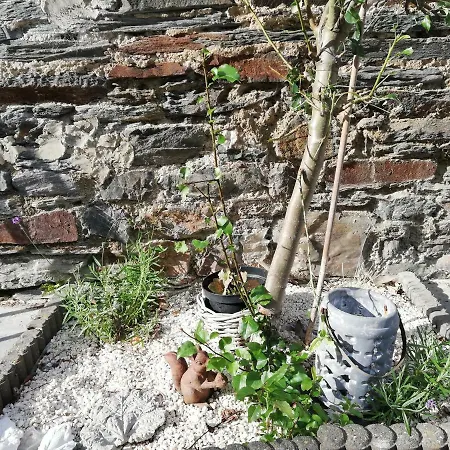 Le Jardin Des Grottes منزل ريفي *